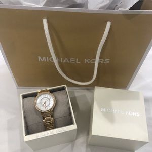 SOLD🚫 NWT Michael Kors Ladies Watch